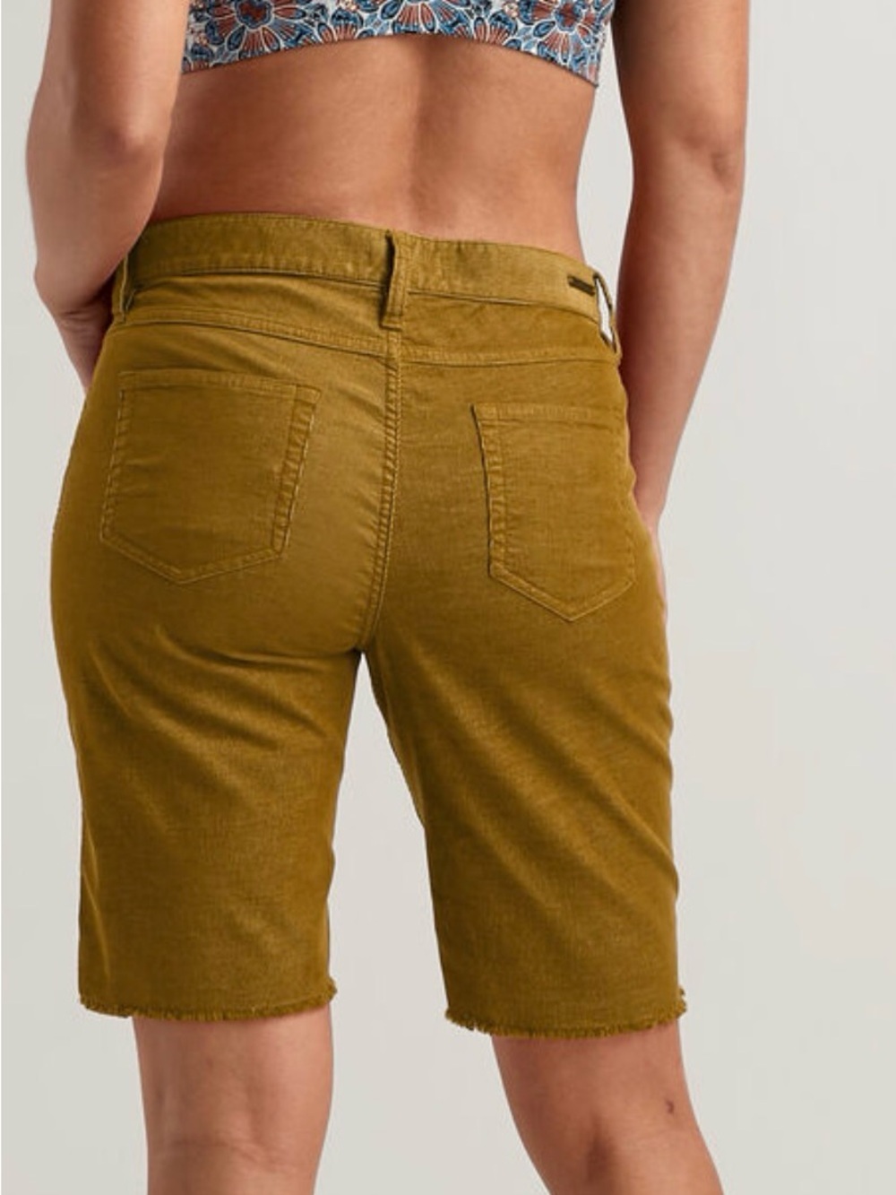 Women’s Golden Caramel Carve Designs Dogtown Shorts